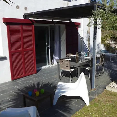 호텔 Berrua - 13 Couchages 4*