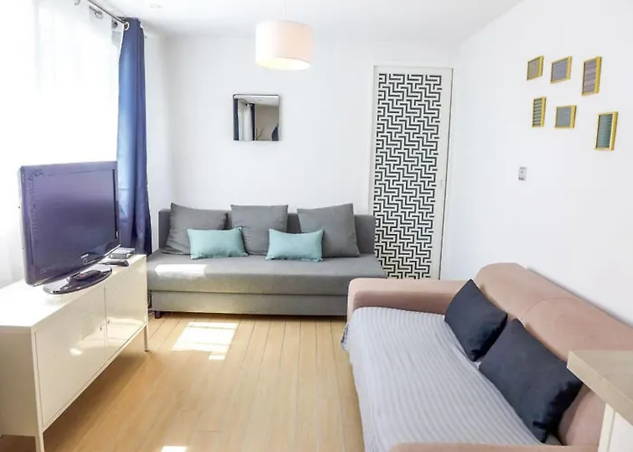 Berrua - 13 Couchages Szálloda 4*